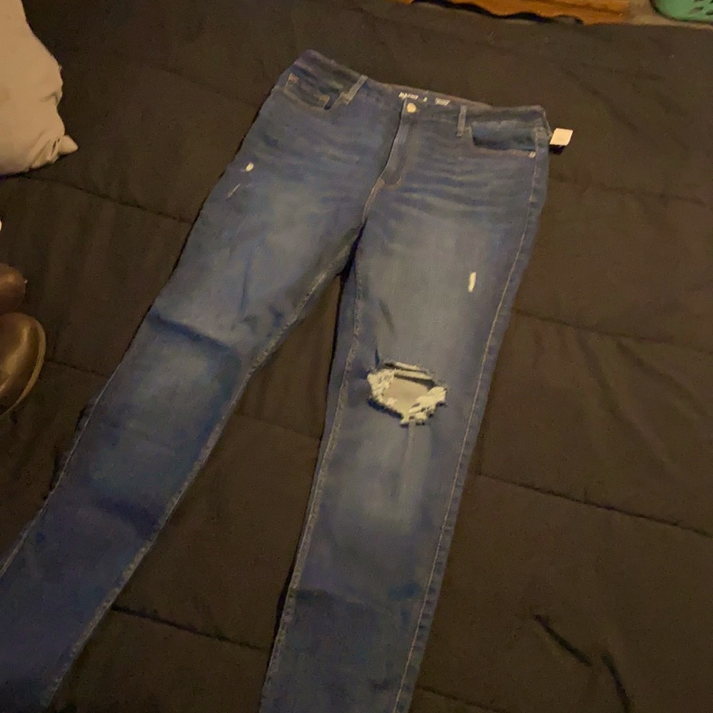 Brand new! Never worn, still has tags.